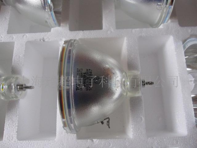 彩讯UHP132W大屏幕灯泡