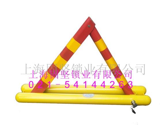 手动车位锁四型 上海车位锁 固坚车位锁 地锁  遥控车位锁  地桩锁