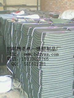 橡胶地垫，安全地垫，橡胶地砖，幼儿园地垫