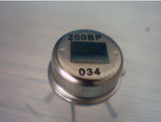 红外传感器  集成电路  RE200B