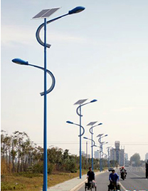 太阳能LED路灯， 太阳能LED路灯生产厂家，供货电话  宇辉太阳能  太阳能电池板  光伏电池板