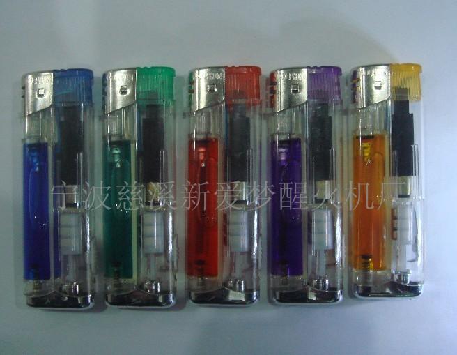 明火带灯打火机，塑料打火机，透明彩色气体打火机  透明打火机