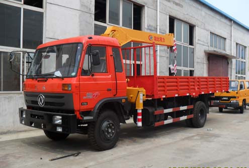 東風(fēng)153隨車吊