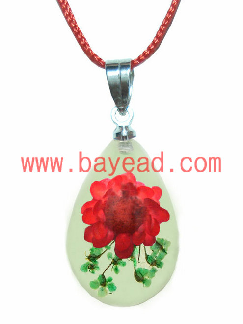 鲜花吊坠,押花饰品，真花琥珀，鲜花饰品，个性化饰品  昆虫饰品