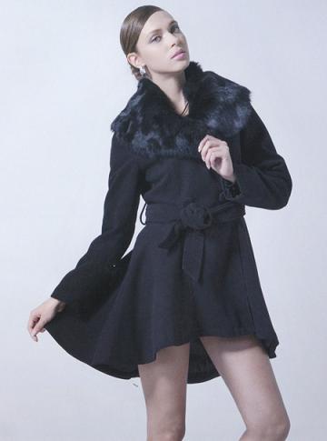 2011新款秋冬装隆重面市，款式不容错过！  折扣女装  杭州女装加盟