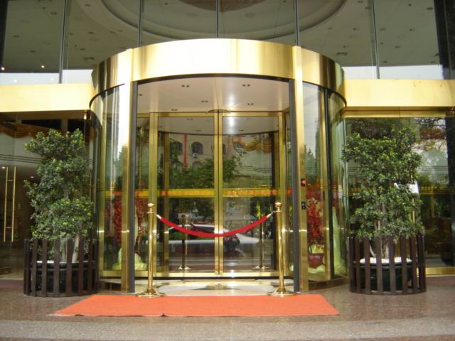 供應(yīng)朝陽(yáng)自動(dòng)門，朝陽(yáng)自動(dòng)門廠家，朝陽(yáng)多瑪自動(dòng)門機(jī)安裝