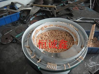 供应玩具振动盘设备，自动送料盘