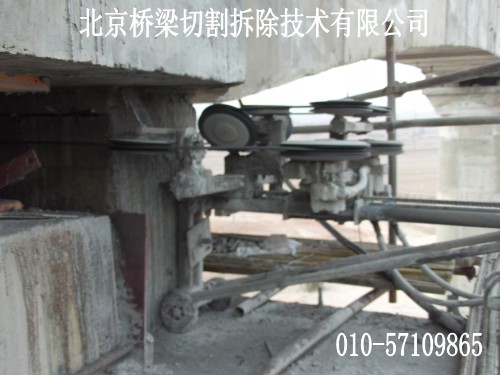 跨公路桥梁拆除施工  拆除改造公司